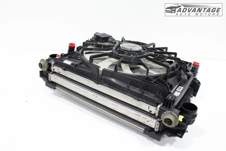 2016-2019 CADILLAC CTS RADIADOR E CONDENSADOR AC com motor de lâmina de ventilador de refrigeração OEM - Imagem 3 de 4