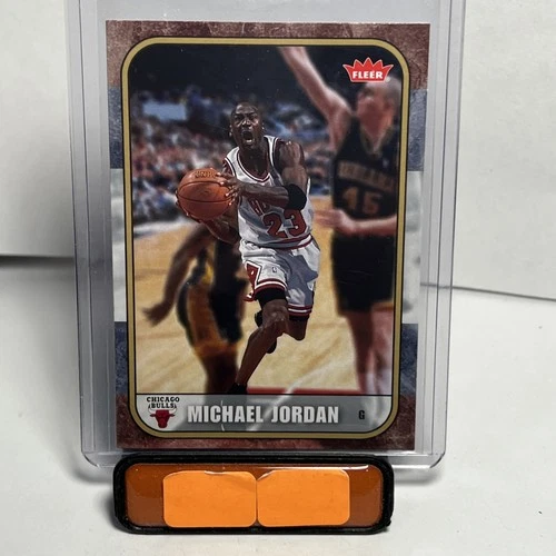 2007-08 Fleer Michael Jordan 82 Chicago Bulls HOF