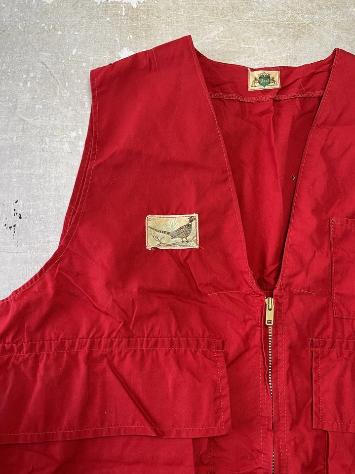 True Vintage 1940s Ideal Made in USA Red Hunting Fishing Vest Talon Bird Pockets - Image 2 of 4