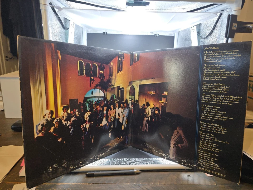The Eagles Vinyl Hotel California LP 1976 7E-1084 RCA Club Edition VG+/VG Poster - Image 3 of 4