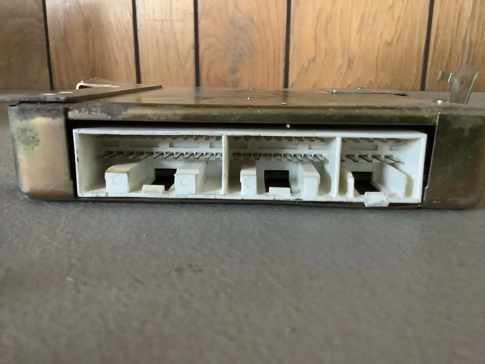 Módulo de control de transmisión Mitsubishi Talon MD159561 ((R1-362)) Foto 3 de 4