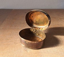 Scatolina Ovale Porta Tabacco  metallo Patina Rame Vintage Antica
