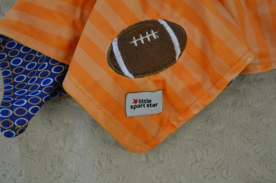 Little Sport Star Rhino Lovey Manta de Seguridad Rinoceronte Naranja Azul Fútbol Foto 2 de 4