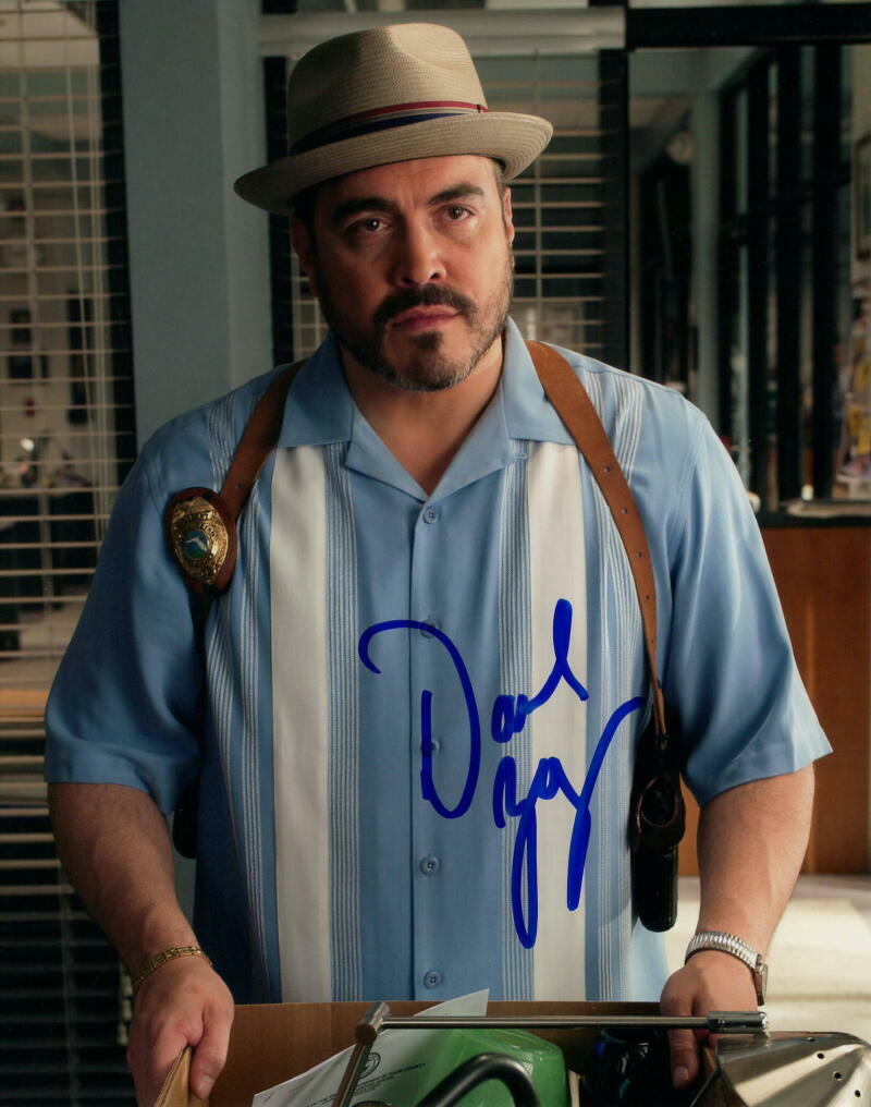 DAVID ZAYAS SIGNED AUTOGRAPH 8x10 PHOTO - DEXTER STUD, OZ