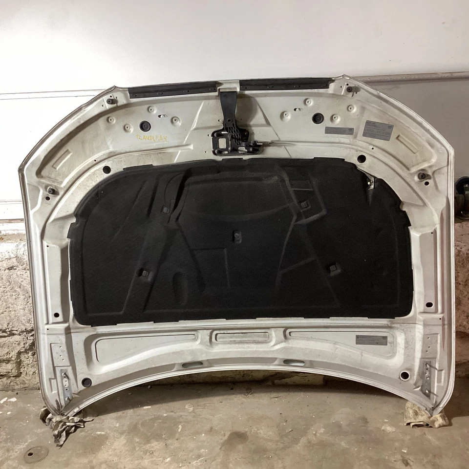 AUDI A4 2.0T 2009-2012 serie premium capó cubierta panel carcasa 077010542A OEM. Foto 3 de 4