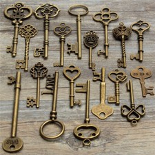 18x BIG Large Antique Vintage old Brass Skeleton Keys Lot Cabinet Barrel Lock