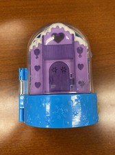 Polly Pocket Snowball Surprise Compact Doll S...
