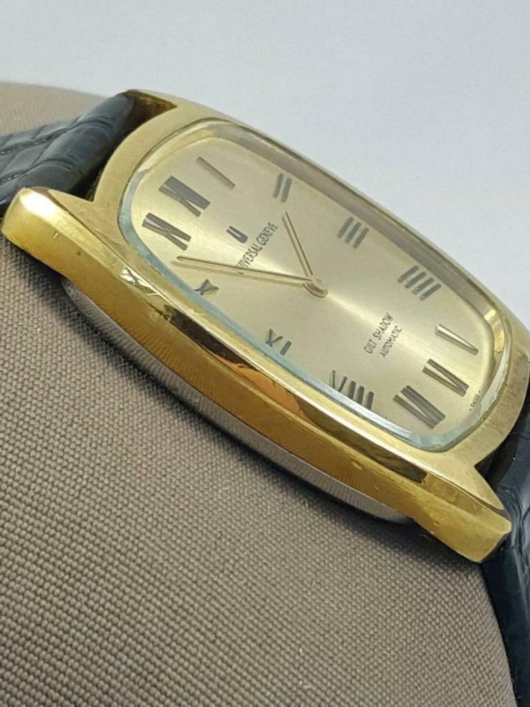 Authentic UNIVERSAL GENEVE Gilt Shadow Microrotor Auto Men's Authentic UNIVERSAL GENEVE Gilt Shadow Microrotor Auto Men's