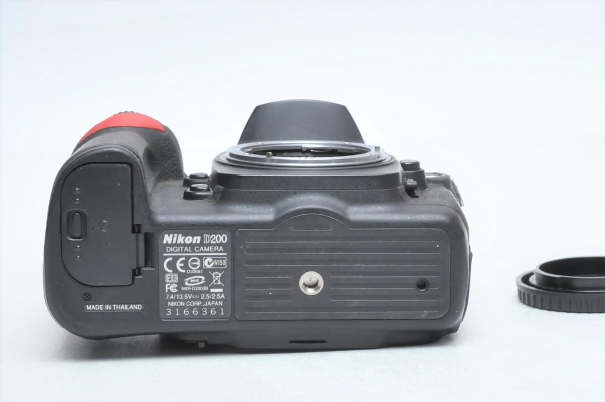 Nikon D200 10.2MP Digital SLR Camera Body 637 | eBay