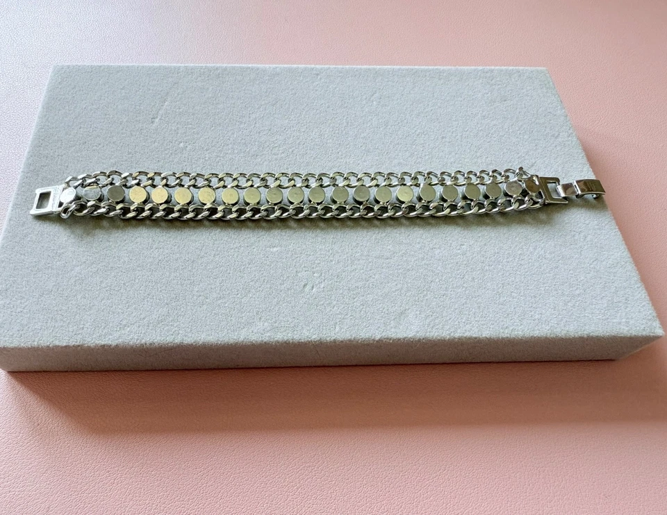 Classic Wide Vintage Rhinestone Chain Bracelet - Image 4 of 4