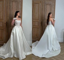 Ivory Satin A Line Wedding Dresses Basque Corset Strapless Gowns Lace Appliqued