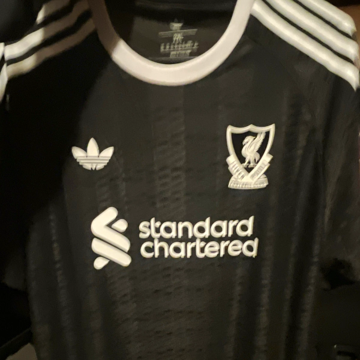 25+ Liverpool Size 2XL International Club Soccer Fan Jerseys for