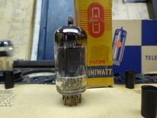ECC82 / 12AU7 whit D getter from philips miniwatt , test 100% .
