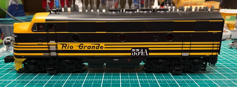 Atlas O EMD F3A Denver & Rio Grande (D&RGW) #554A UnPowered w/ TMCC Sound/Smoke. - Image 4 of 4