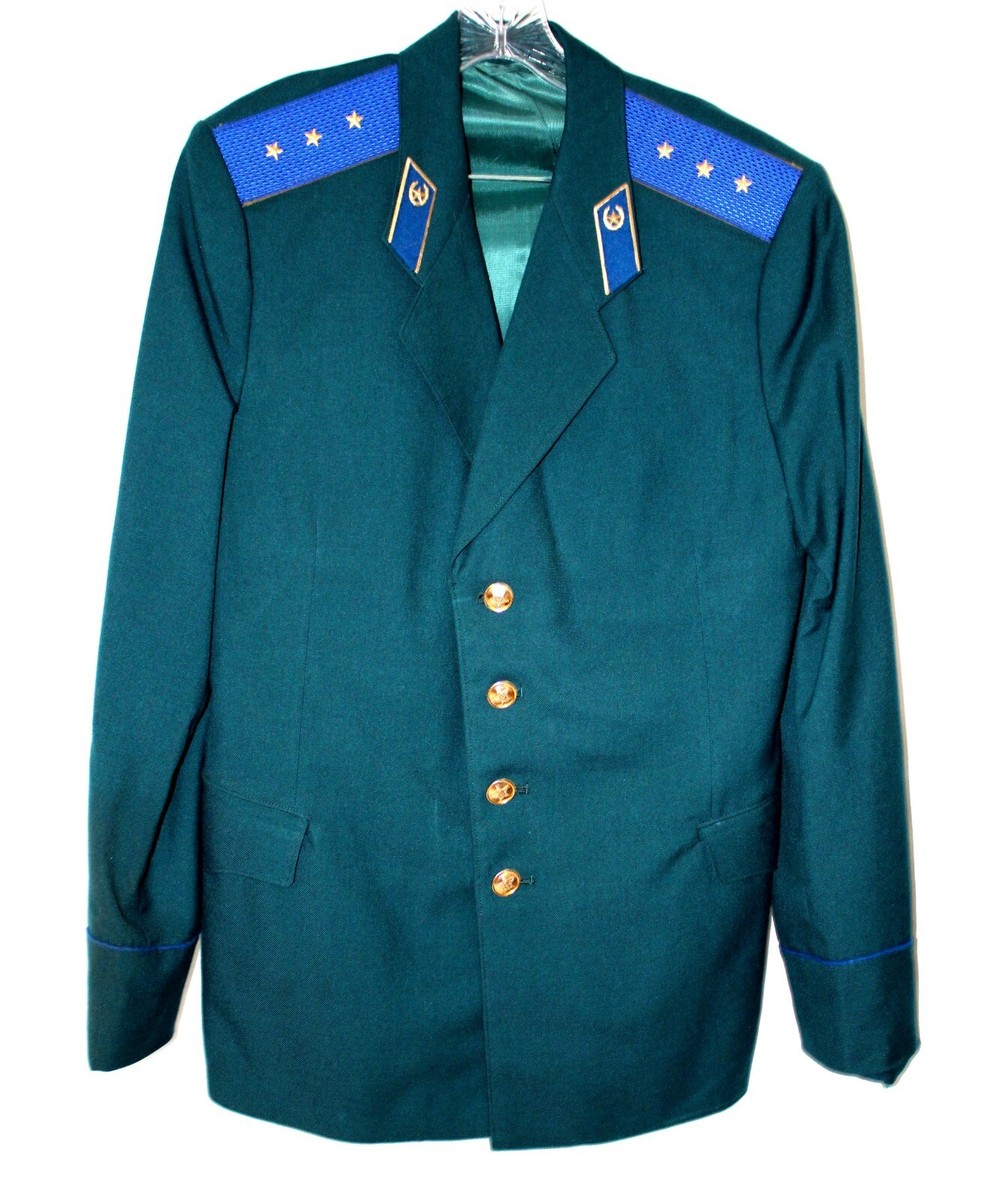 軍服? 船員服? 士官候補生？　cadet VMI ファイル:JMSDF WAVE's officer Winter Dress Uniform.jpg