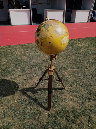 Educational Rotating World Globe With Metal ARC And Tripod Stand For Home Decor - 第 4/4 張圖片