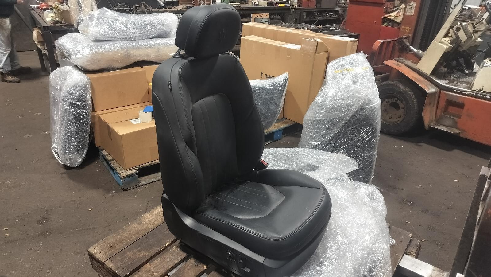 Used Seat Front fits: 2020 Maserati LEVANTE  Grade B