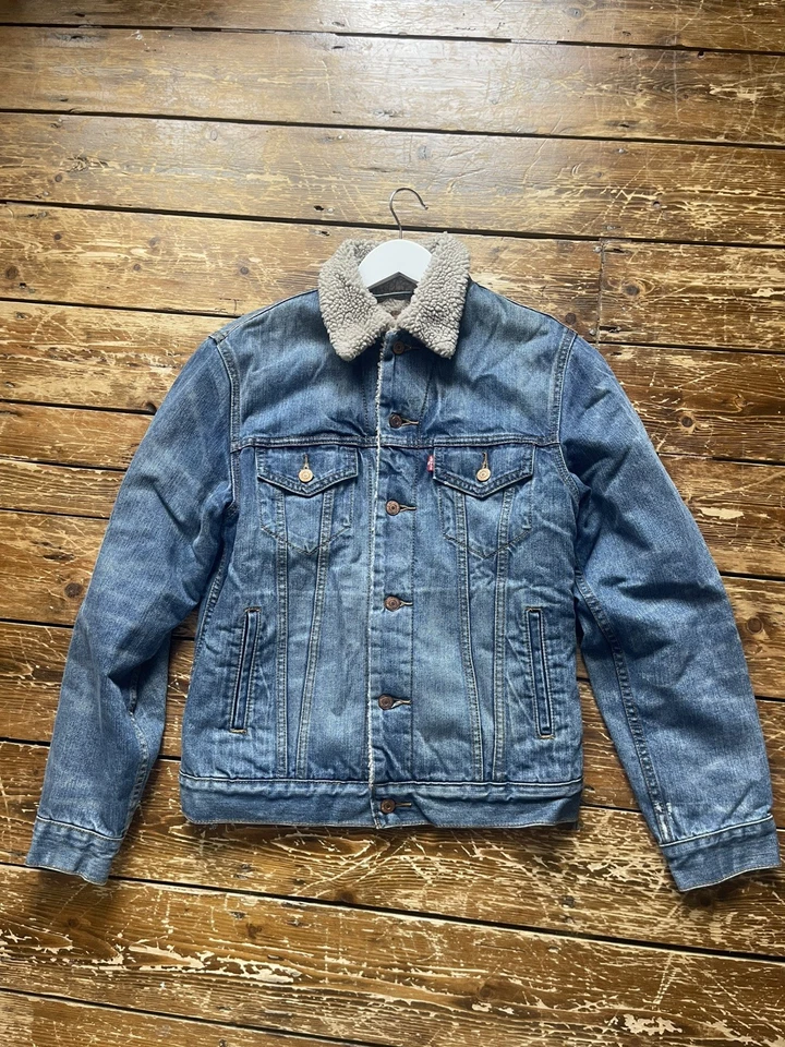 Levi's Trucker Jacket, photo 1 of 5