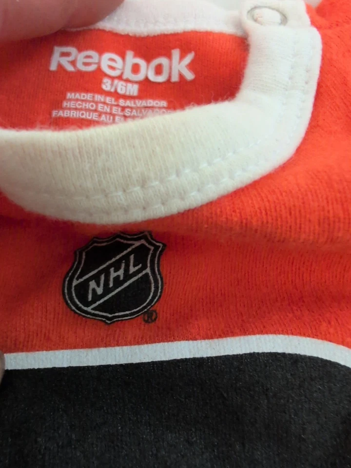 Philadelphia Flyers Boys/Girl's Jumper 3-6 Months ,Orange, Reebok #397 - Image 4 of 4