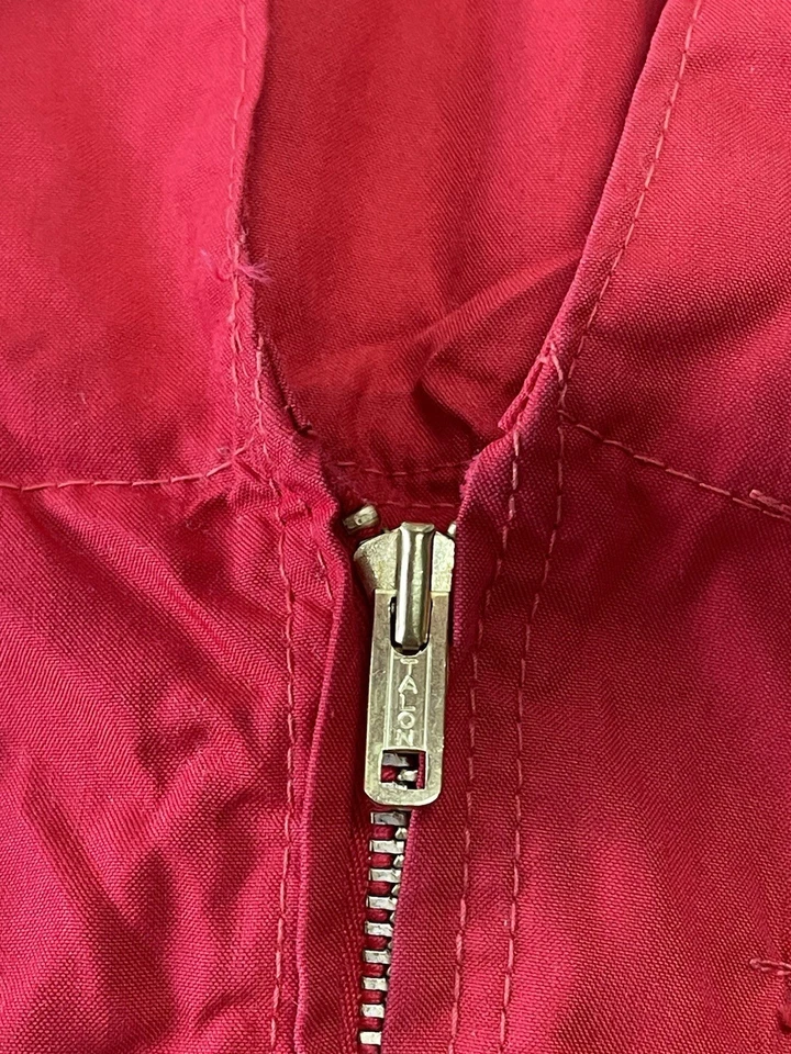 True Vintage 1940s Ideal Made in USA Red Hunting Fishing Vest Talon Bird Pockets - Image 4 of 4