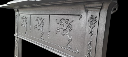 VICTORIAN CAST IRON FIREPLACE SURROUND........IDEAL FOR WOODBURNER OR STOVE - Picture 10 of 13