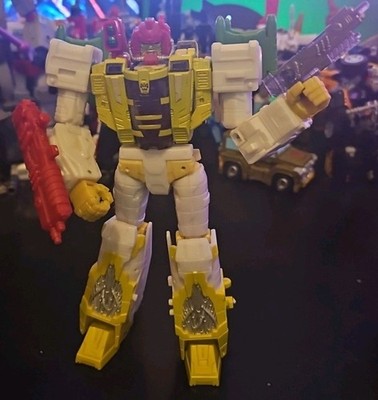 Transformers Generations Legacy G2 Universe Voyager Jhiaxus Action Figure