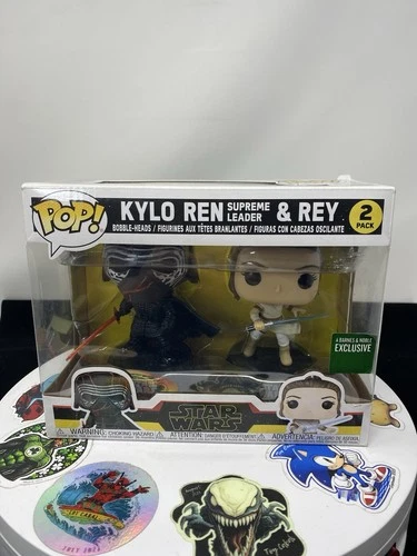 Funko Pop! Vinyl:Star Wars - 2 Pack- Kylo Ren & Rey - Barnes and Noble Exclusive