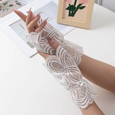 New Floral Pattern Hollowed Lace Fake Cuff Breathable Elastic Wrist Cuff Detacha