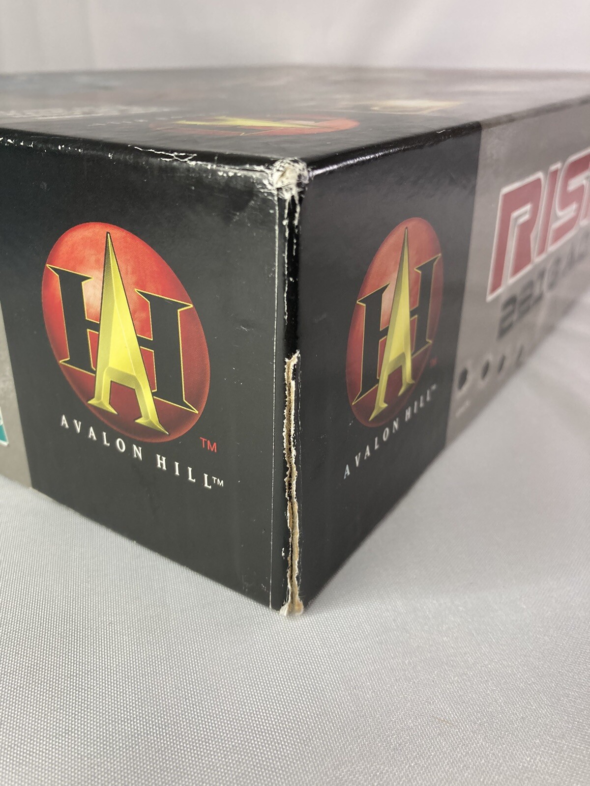 Risk 2210 AD Board Game Avalon Hill Hasbro 2001