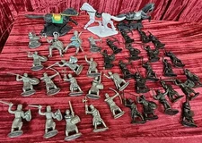 HUGE MIXED Medieval Lot Of Knights Horses Mixed Figures MULTIPLE BRANDS