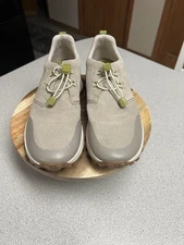 Clarks Men's All Terrain Leisure Trail Hiking Walking Shoe 9.5 Sand Suede