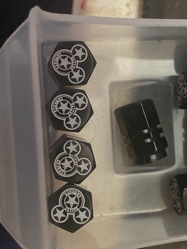 Dallas Cowboys Wheel Tire Valve Stem cap Covers 4 Pc set