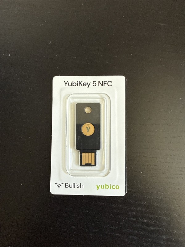 Yubico ‎YubiKey 5 NFC Two Factor Authentication USB and NFC Security Key
