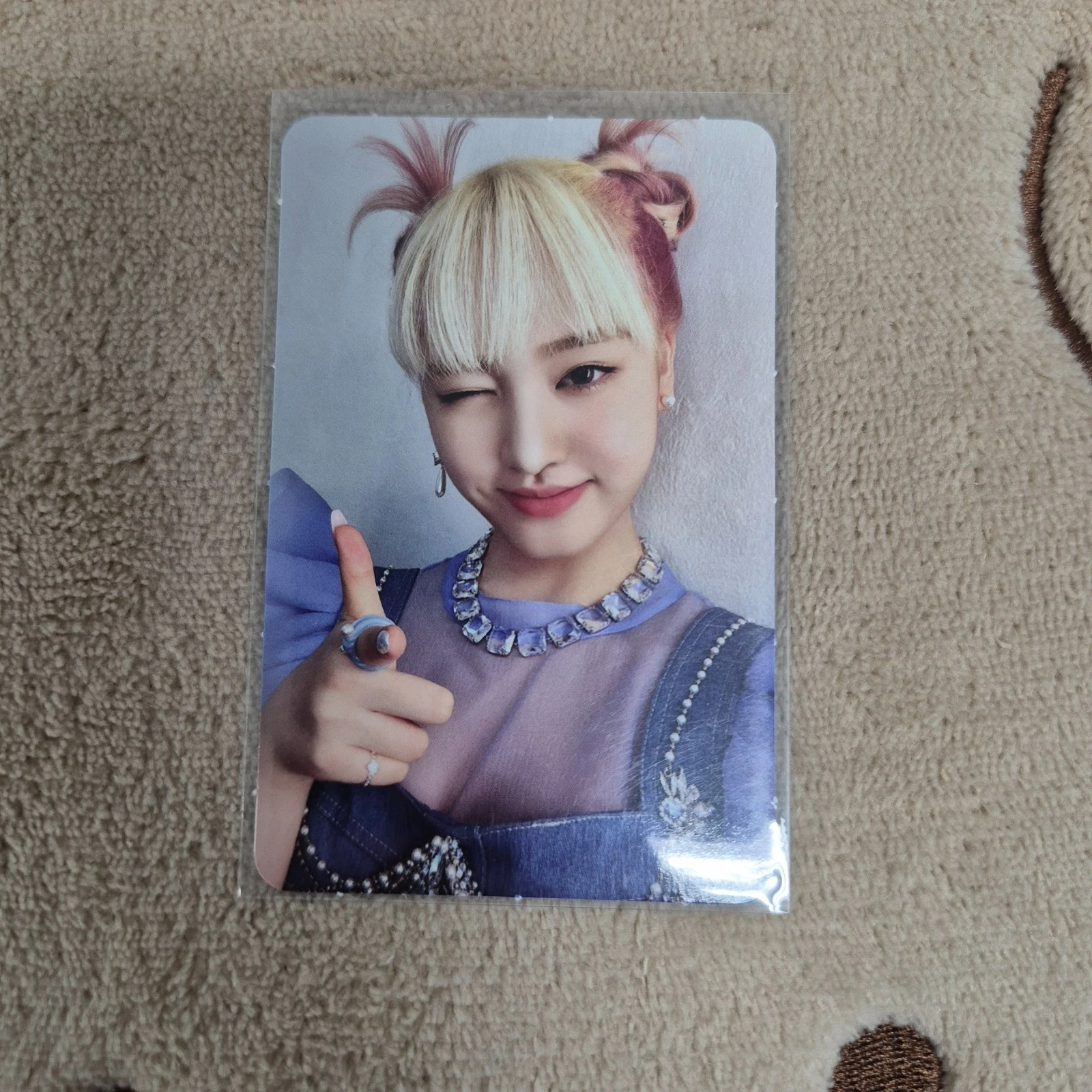 Liz - LOVE DIVE POB photocard photocard