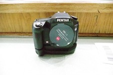 Pentax K K200D 10.2MP Digital SLR Camera - Black Body Only 