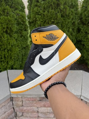 Air Jordan 1 Retro High OG Yellow Toe 