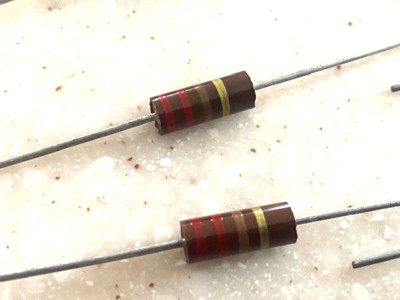 10pc 220 ohm 1 watt 5% Allen Bradley Carbon Comp Resistors RC32GF221J  NOS