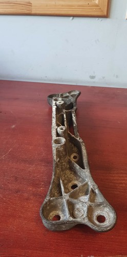 BMW 5 (E39) Getriebehalter 1093446