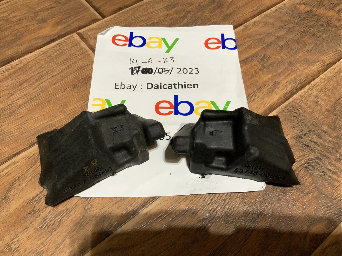 2018-2023 TOYOTA CAMRY FRONT FENDER FOAM INNER PANEL 53747-06060  