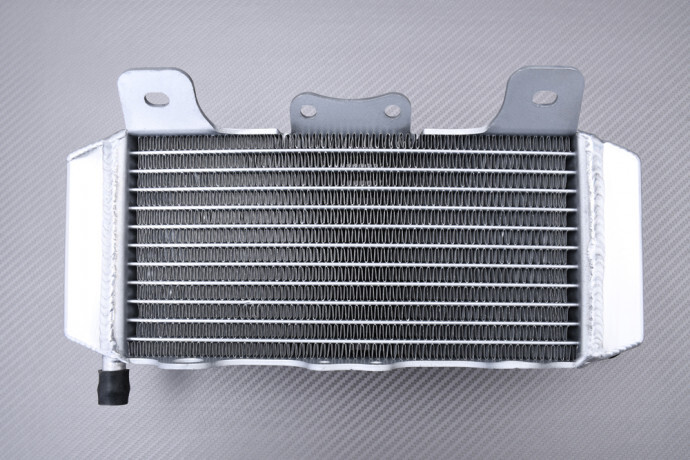 Radiateur eau gauche pour éviter la surchauffe sur Yamaha YZF 450