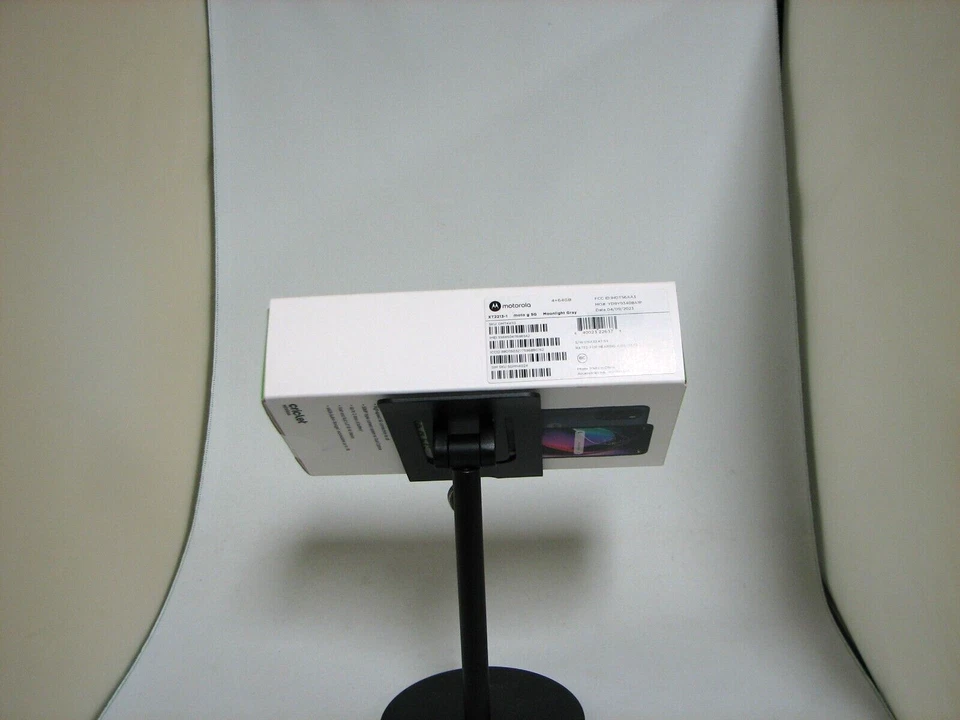 NIB!! Motorola Moto g 5G (2022) XT2213-1 (Cricket ) Moonlight Gray - Sealed!! - Image 3 of 4