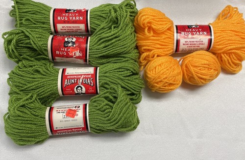 LOT OF 5 Vintage Aunt Lydia's Heavy Rug Yarn 615 Grass & 550 Sunset