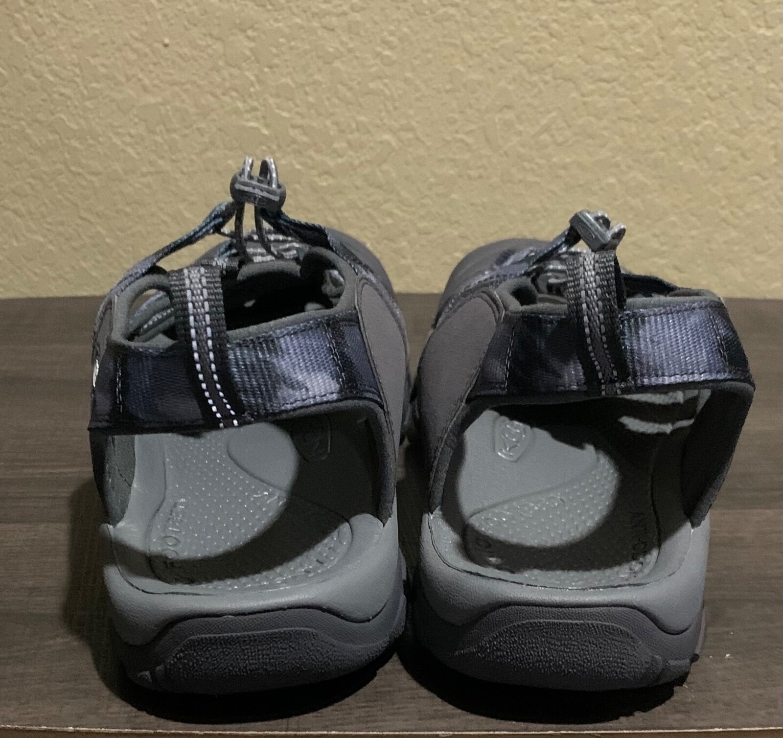 Sandali uomo KEEN Newport H2 punta chiusa acqua escursionismo tintura magnetica cravatta NUOVI taglia 14