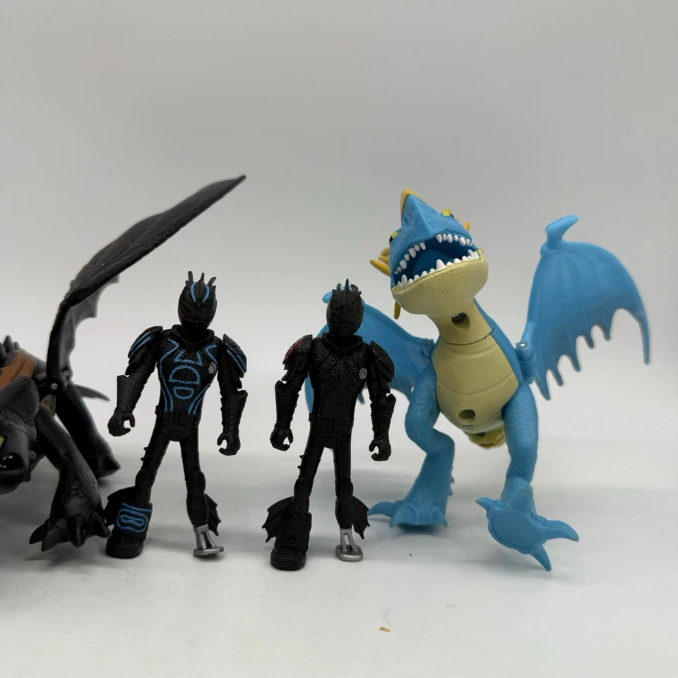 Lote de figuras Dreamworks Cómo entrenar a tu dragón sin dientes hipo mosca de la tormenta juguetes Foto 3 de 4