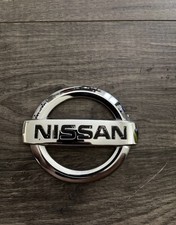 Genuine Oem Nissan Rear Roundel Emblem Badge Chrome 90890-en50a Genuine Oem Nissan Rear Roundel Emblem Badge Chrome 90890-en50a