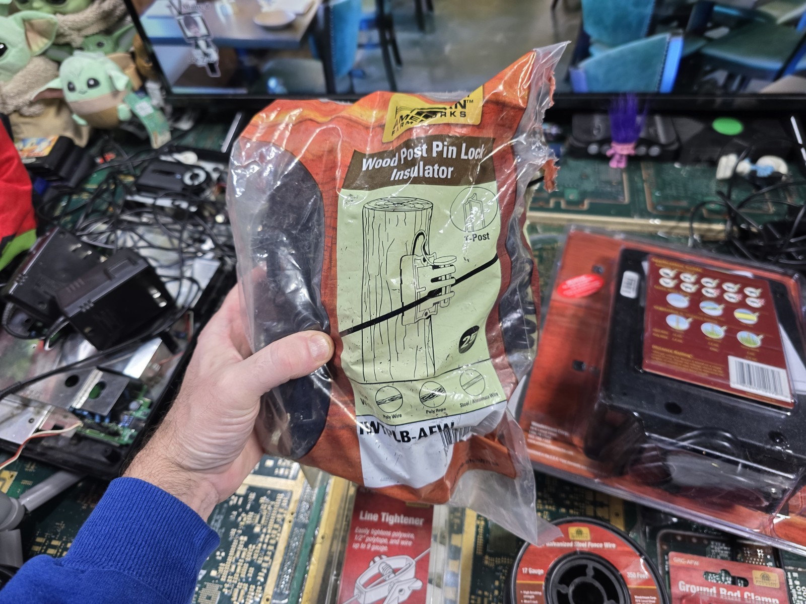 AMERICAN FARM WORKS-EXACT-15 Mile AC Low Impedance Electric Fence w/Accessories