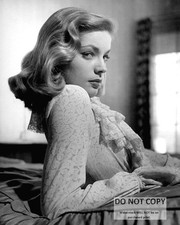 LAUREN BACALL LEGENDARY ACTRESS - 8X10 PUBLICITY PHOTO (WW-311)