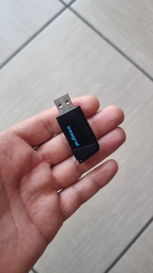 CHIAVETTA Integral 512 GB USB 3.0 Flash Drive Pulse Black - Immagine 2 di 4