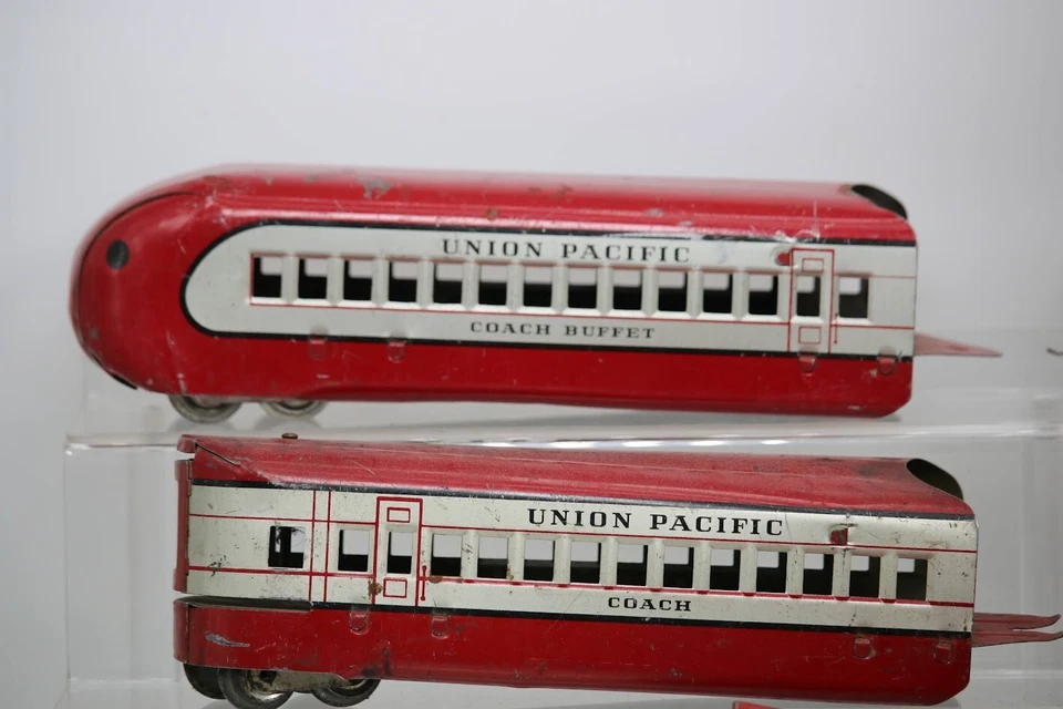 1930’s Vintage Rare Red Marx M10000 Tin Union Pacific Passenger Train Set O 1:48 - Image 4 of 4