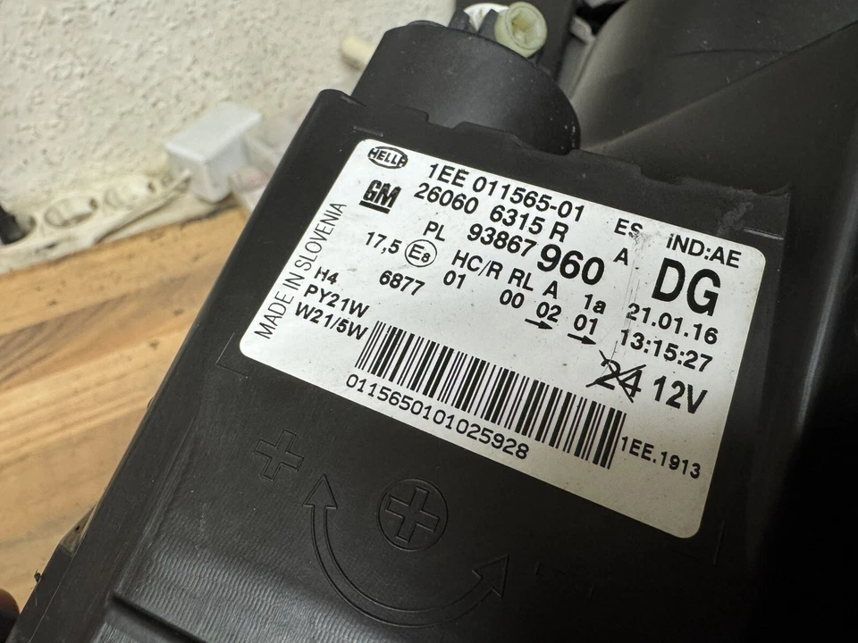 Hella Scheinwerfer für Opel Vivaro B X82 Pritsche 2014-2019 Links 1Ee011565-01 - Bild 2 von 3